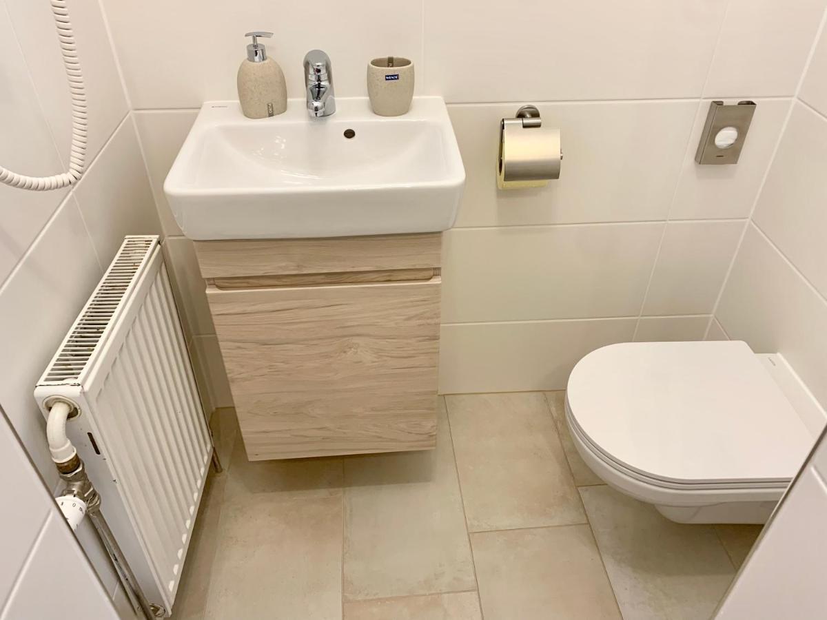 Air-Conditioned, Quiet Apartment With A Terrace In Center Of St Poelten - Smart Tv Sankt Poelten Exterior foto